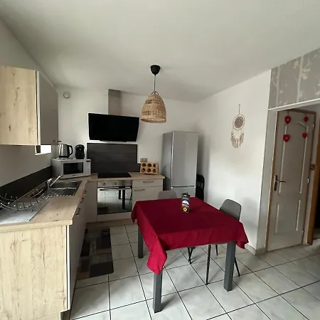 Romantique 25min Du Futuroscope Oyre