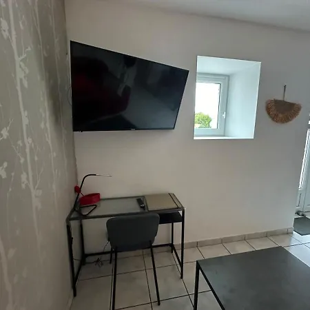 Apartmán Romantique 25min Du Futuroscope Oyre