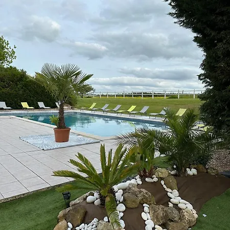 Romantique 25min Du Futuroscope Apartmán Oyre