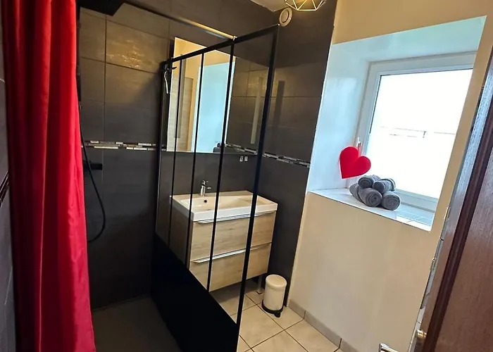 Romantique 25min Du Futuroscope Oyre