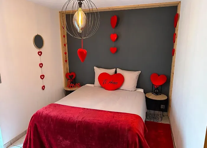 Romantique 25min Du Futuroscope Oyre