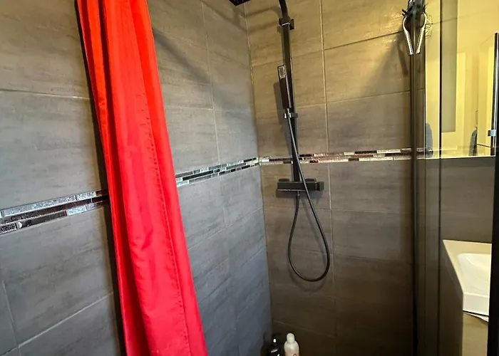 Romantique 25min Du Futuroscope Oyre